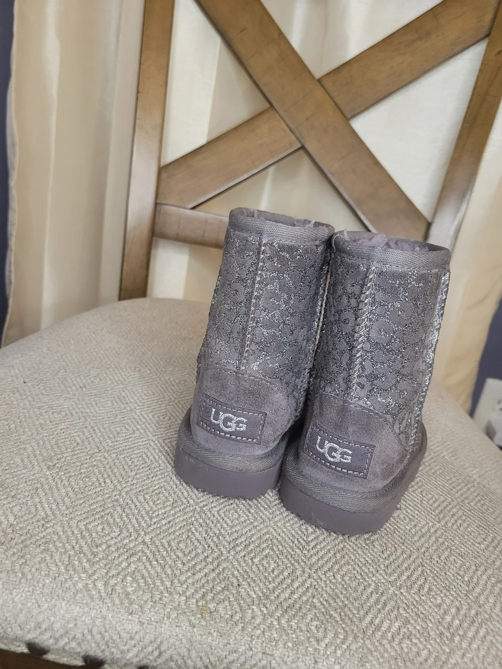 UGG Glitter Leopard-Pattern Short Boots in Gray